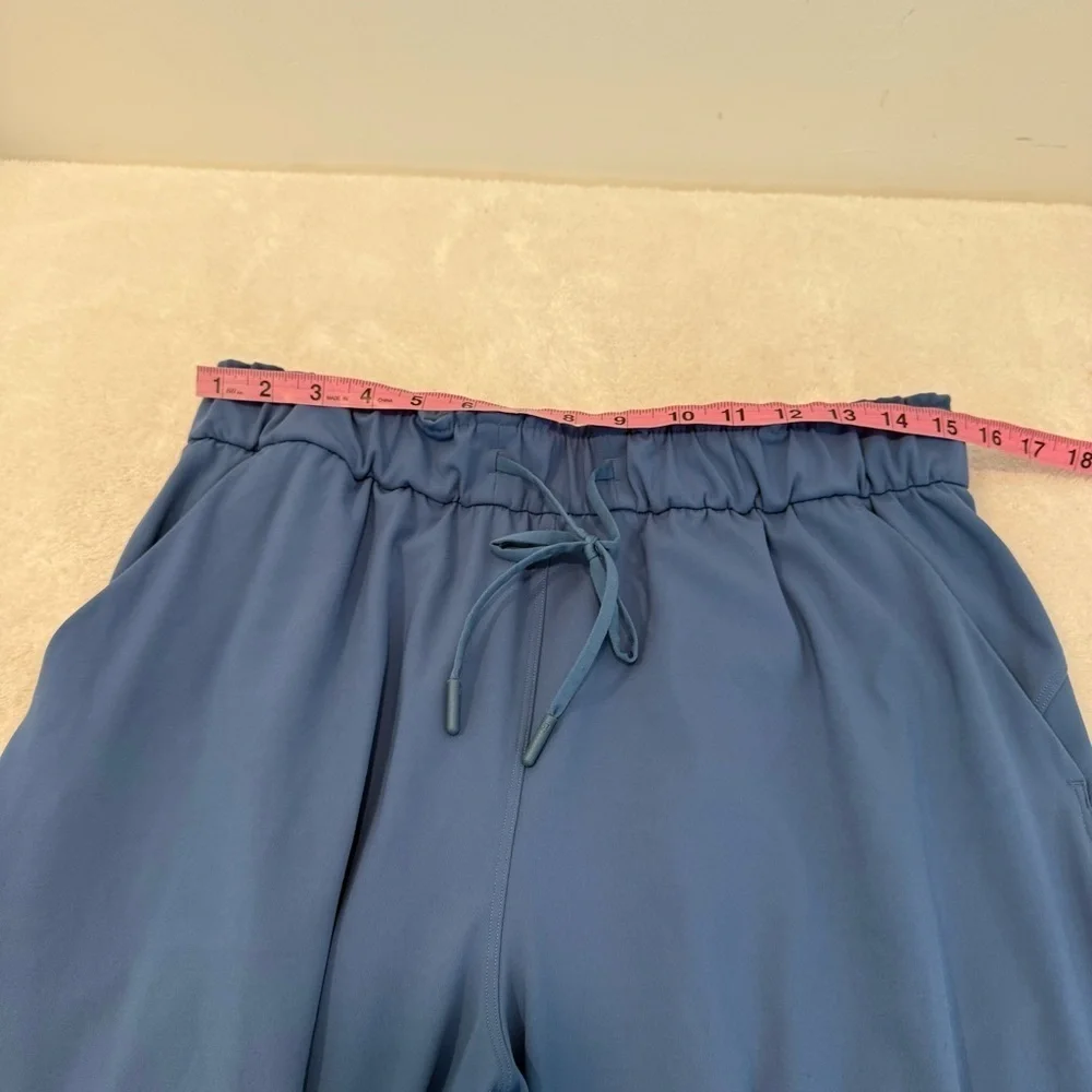 Lululemon Stretch High-Rise Pant 7/8 Length in Water Drop Size 10 Luxtreme Nulu
